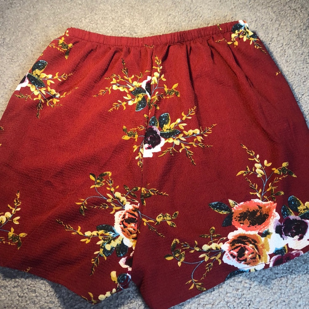 Patterned Shorts - Picture 2 of 2
